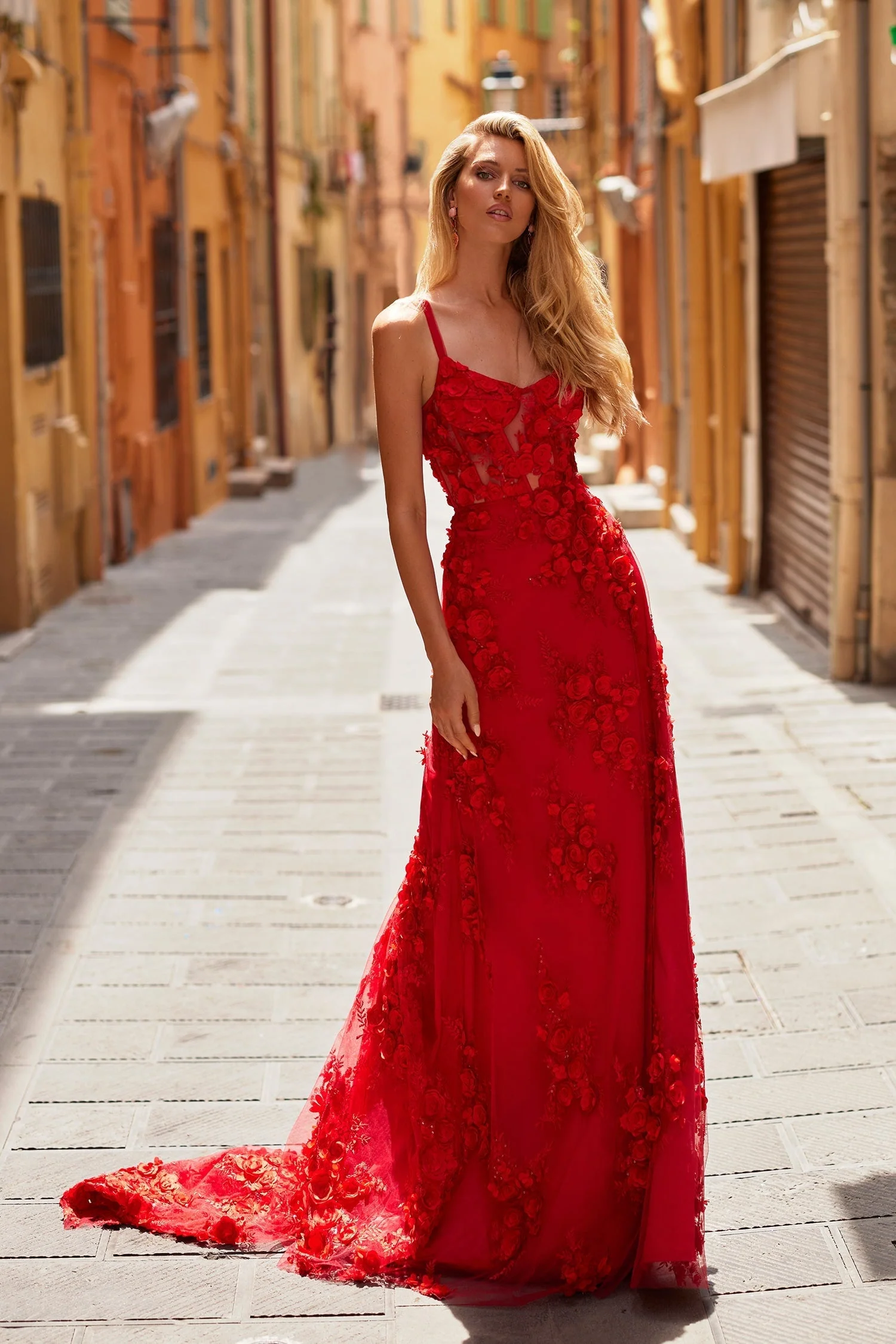 Magda - Red - Image 4
